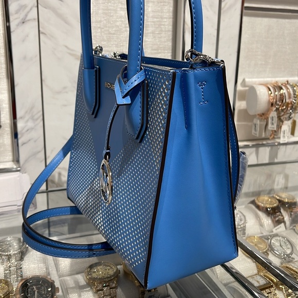 Michael Kors Mercer Medium Perforated Crossbody Satchel Bag
South Pacific
NWT - Picture 7 of 16